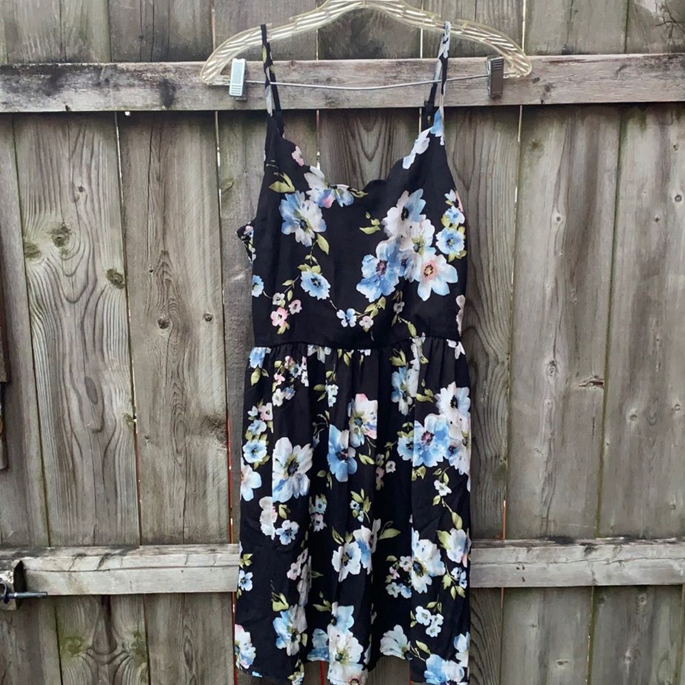 Xhilaration floral dress sz. L